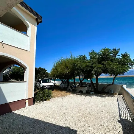 Apartman Borovec *