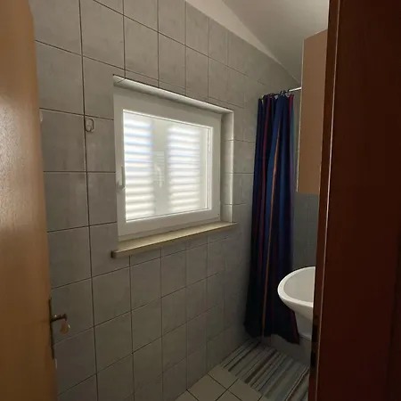 Borovec Apartman Vir